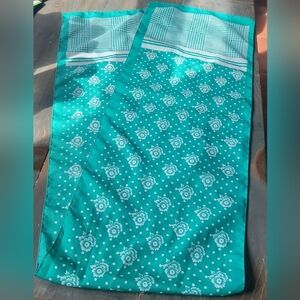 Vintage Green and White Patterned Scarf